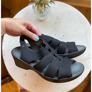 Bzees Finale sandals